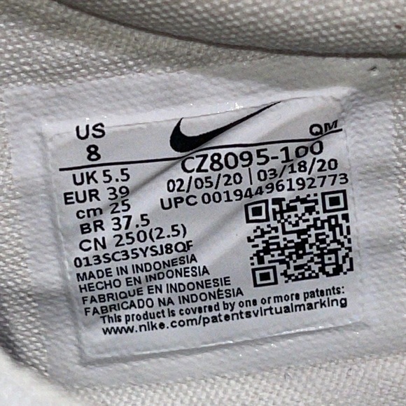 Nike Slip On - Picture 9 of 9